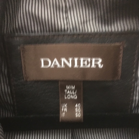Danier Mens Leather jacket great condition - Picture 2 of 3
